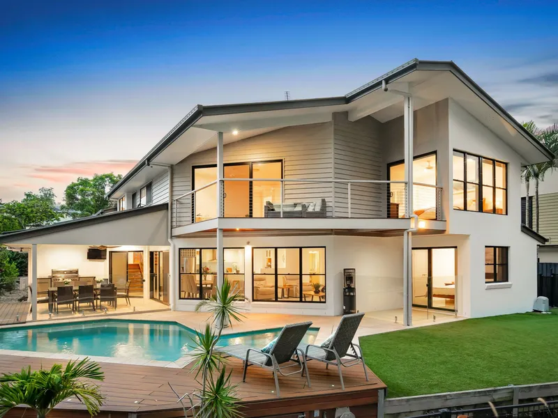 PREMIUM GOLF FRONTAGE ADDRESS