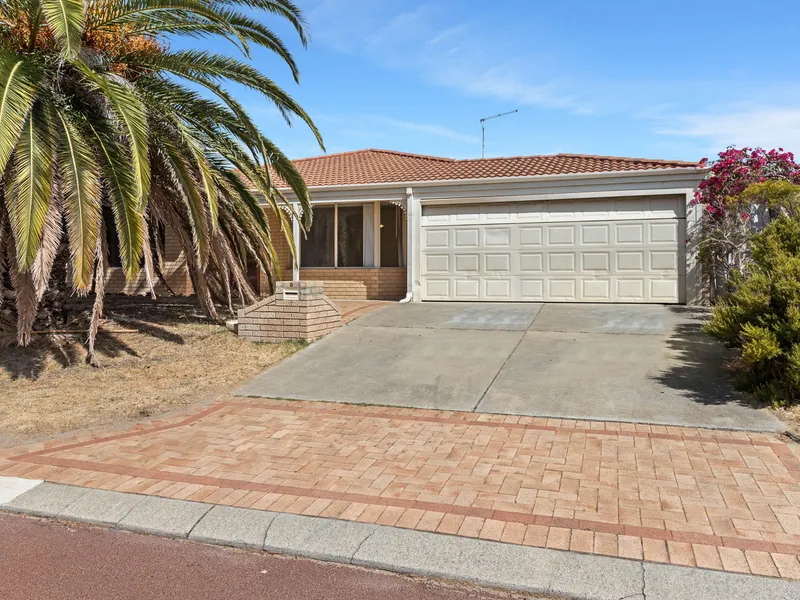 LIGHT & BRIGHT SPACIOUS FAMILY LIVING