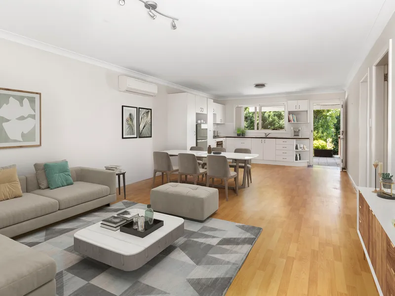 SPACIOUS SELF CONTAINED FLAT WITH GAS/ELECTRICITY INCLUDED - CONTACT AGENT 