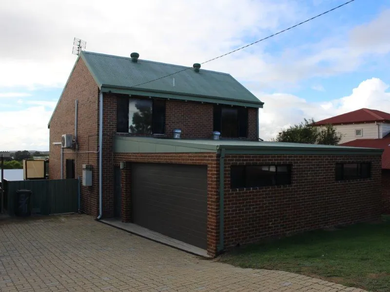 $279,000 Offers Considered