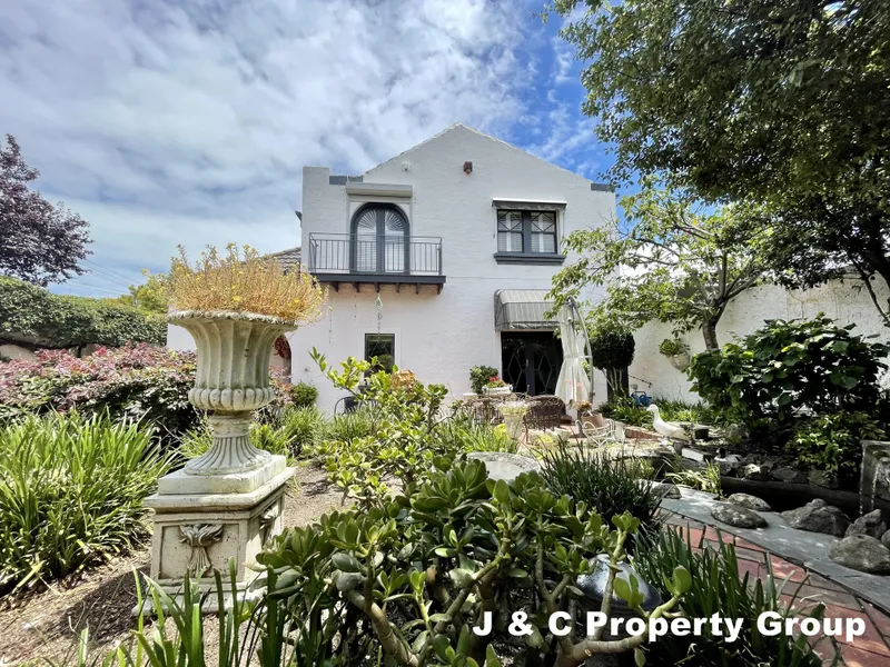 4-Bedroom Family Home For Lease in Brighton East! Unfurnished