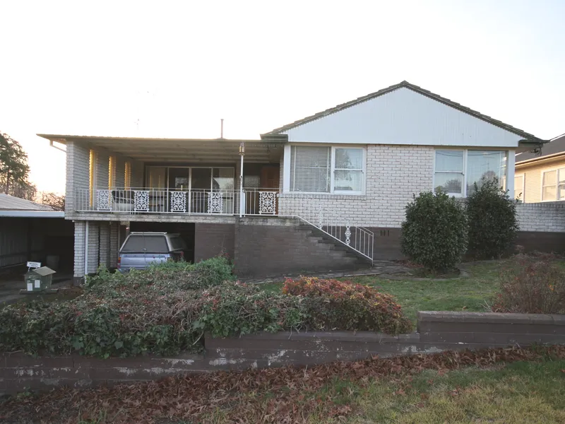 Family Home with Endless Potential in Yass