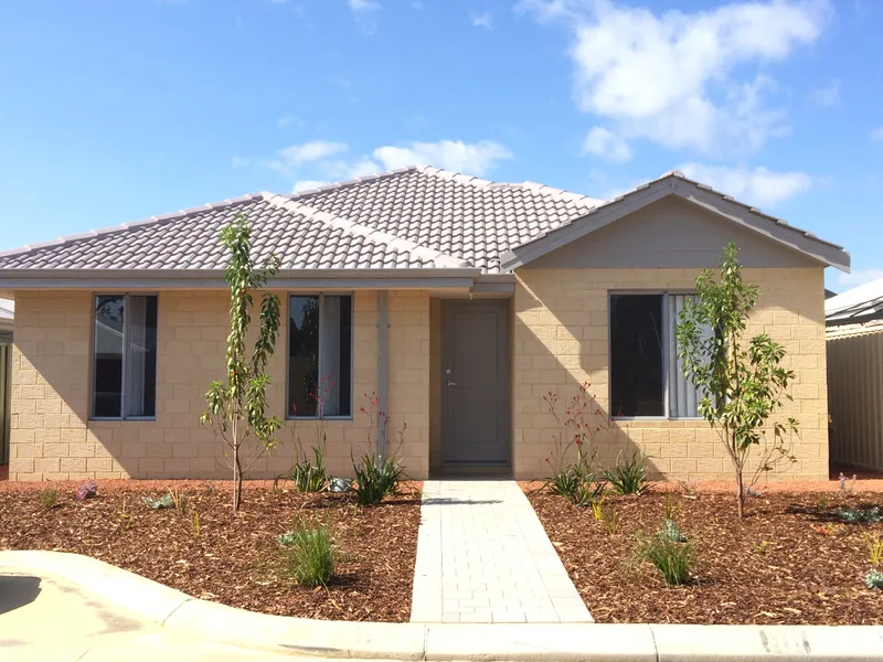 Contemporary Gem: Walk to School, Stylish Living.