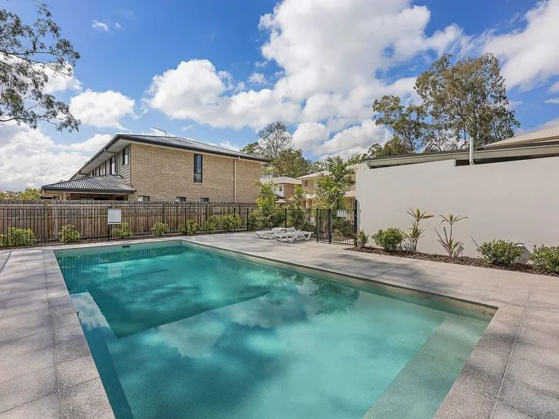 QUIET, CONVENIENT & MODERN LIVING AT CAMIRA!