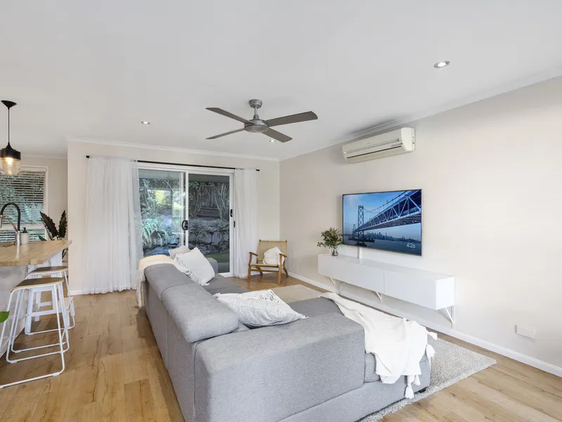 Contemporary First Home Special / You Must Act Quickly