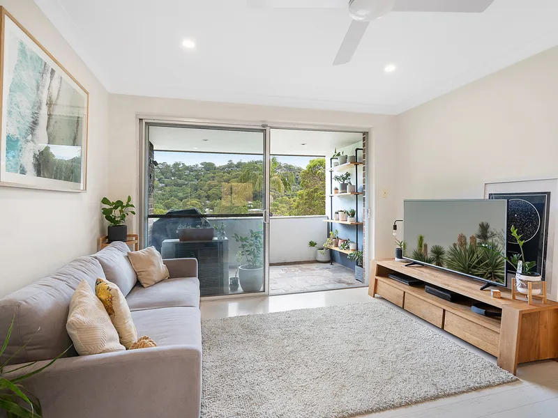 Ideal Modern Lifestyle With Beachside Address