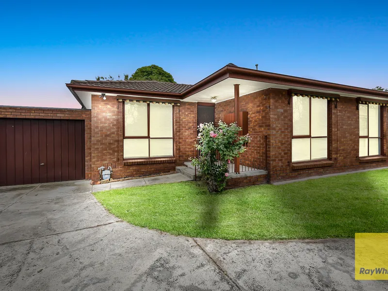 LOVELY UPDATED HOME WITH NO BODY CORP!