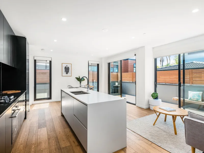 Luxe living in the School Zone