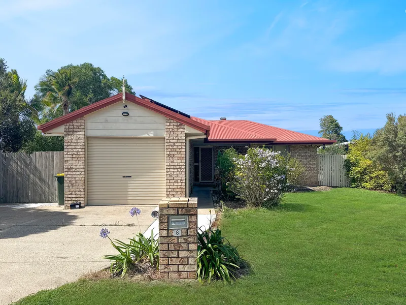 Welcome to 8 Dean Court, Urraween QLD 4655 (FURNISHED)