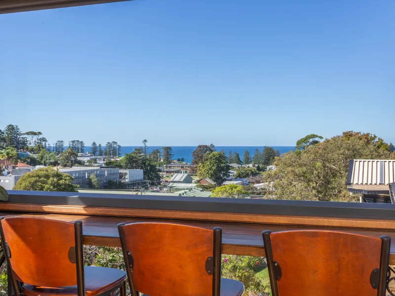 An Amazing Central Location Paired with Spectacular Ocean and Township Views
