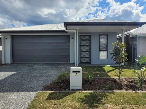 BE THE FIRST TO LIVE IN THIS BRAND NEW 4 BEDROOM HOME WITH STUDY! APPLY NOW!