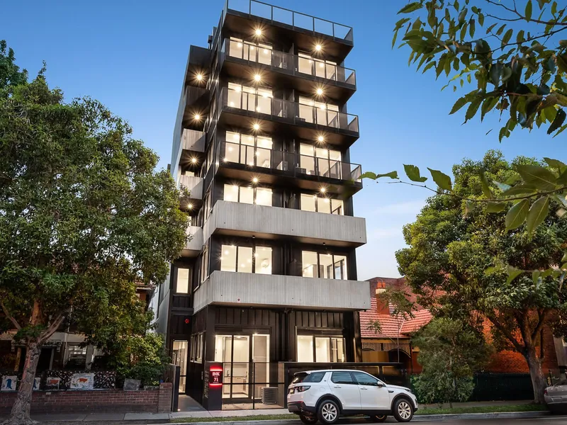 Fully Furnished Luxe Penthouse Living