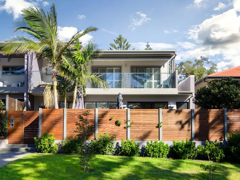 LUXURY BEACHSIDE HAVEN