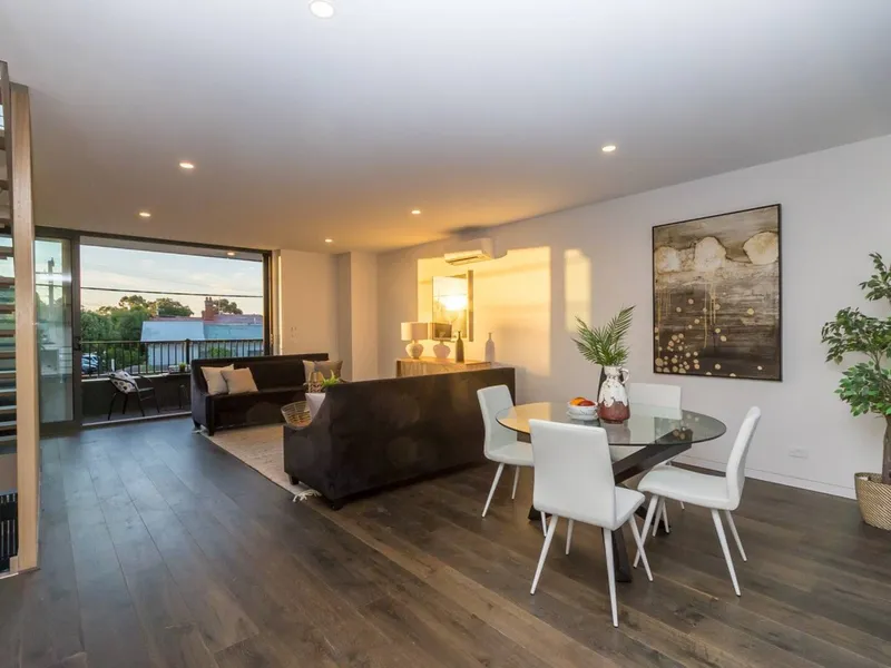 Bold Beachside Living with a Breathtaking View