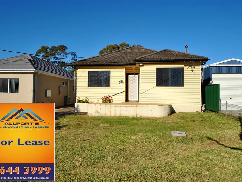 NEAT & TIDY, HANDY TO ALL