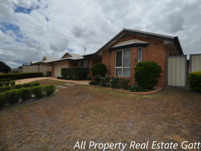 Elevated Position Close to Town Centre