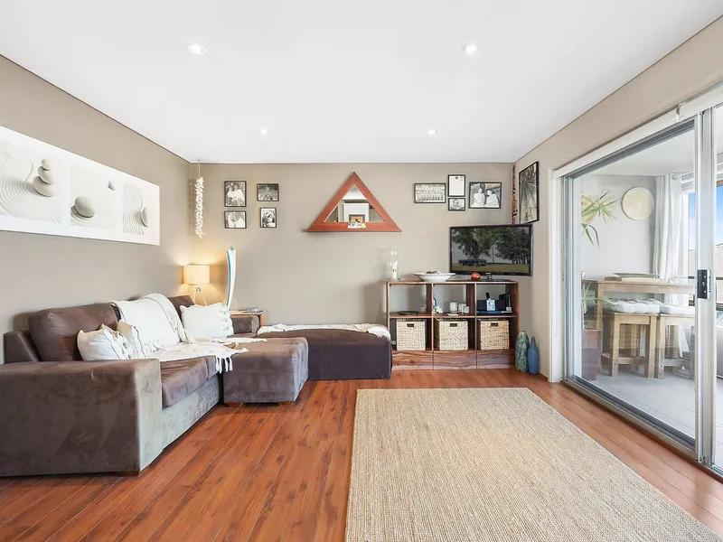 Generous beachside apartment 