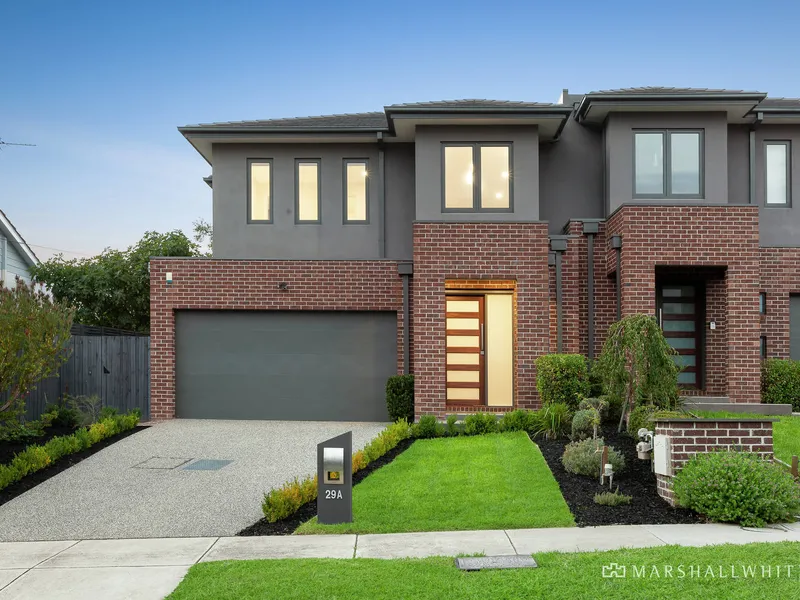 Contemporary Lifestyle, Sought-After Location