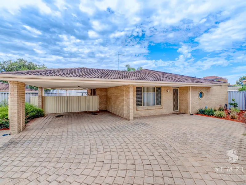 STUNNING LOCATION - Open by appointment 7 days a week please call to view.