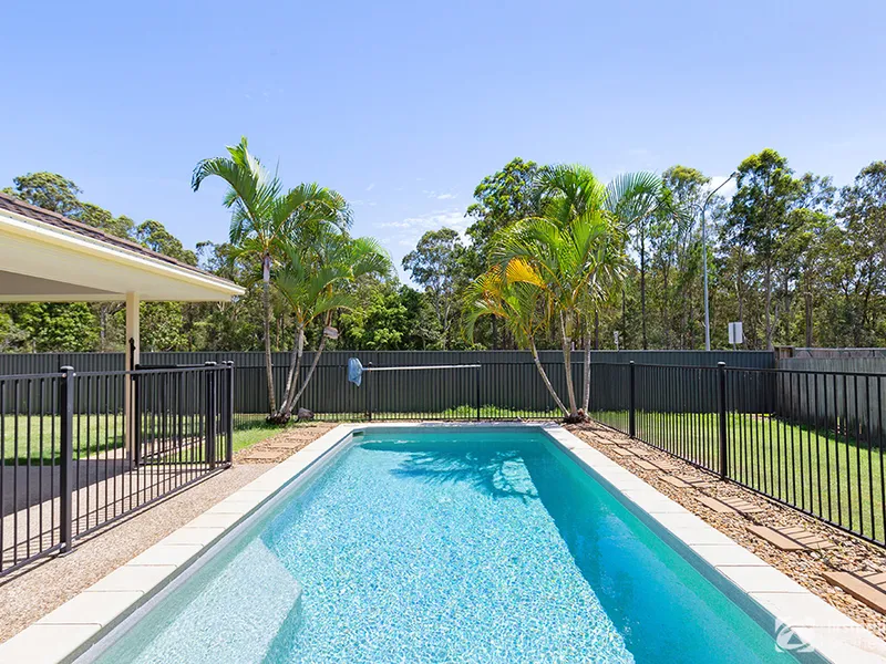 Expansive Family Entertainer In A Highly Sought After Pocket