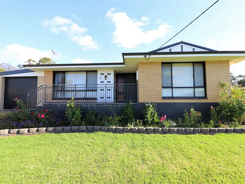 Under Offer- Under Offer- Under Offer