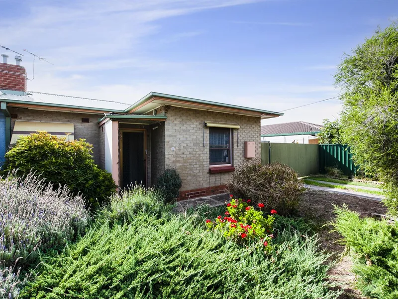 Affordable Home on a Considerable 565 sqm (approx.)