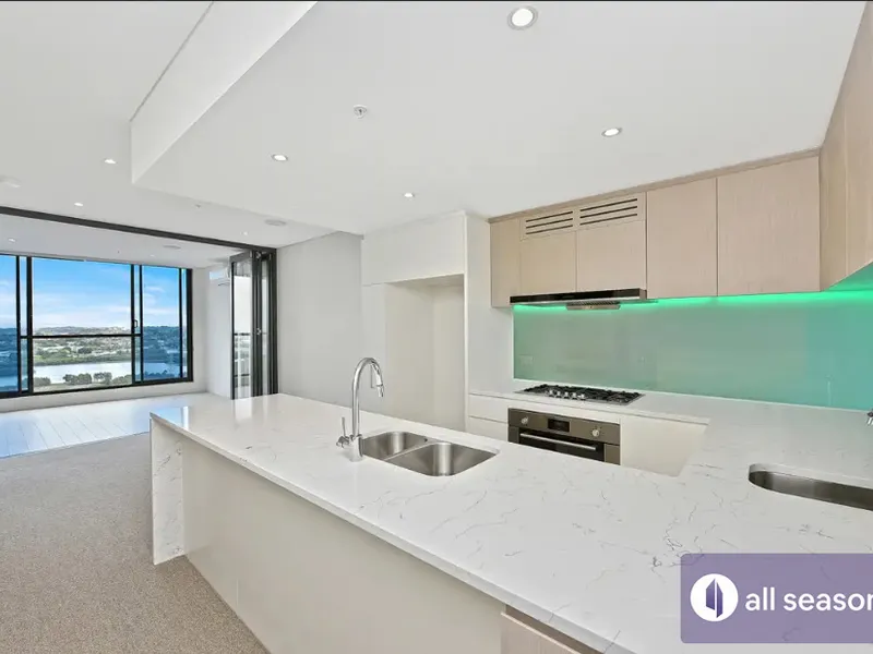 Nearly New 2 bedrooms in the heart of Wentworth Point