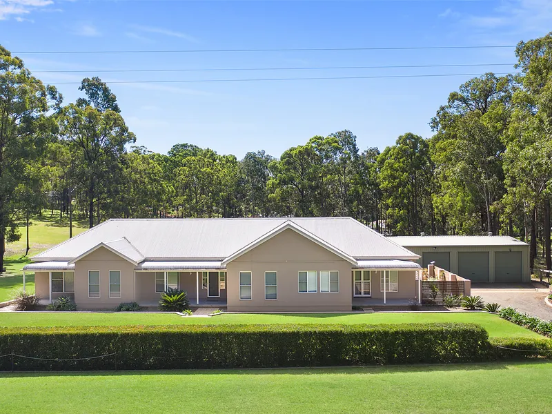 Idyllic lifestyle property at the gateway to the vineyards