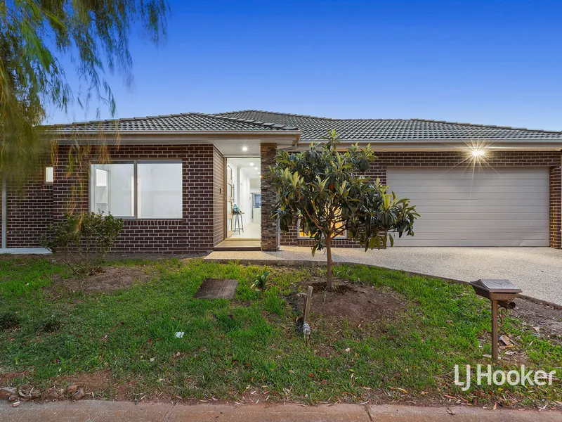 Undeniably Enticing – A Generous Family Home