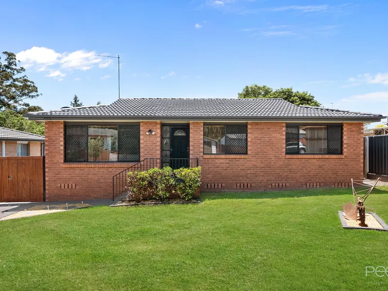 The Complete Package With Rear Yard Access