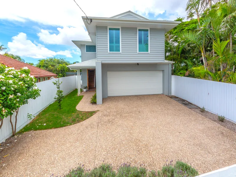 Luxurious Smart Home, Living At Its Finest !