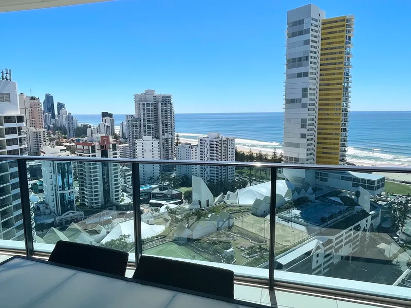 Luxury Ocean Facing Apartment at the Oracle