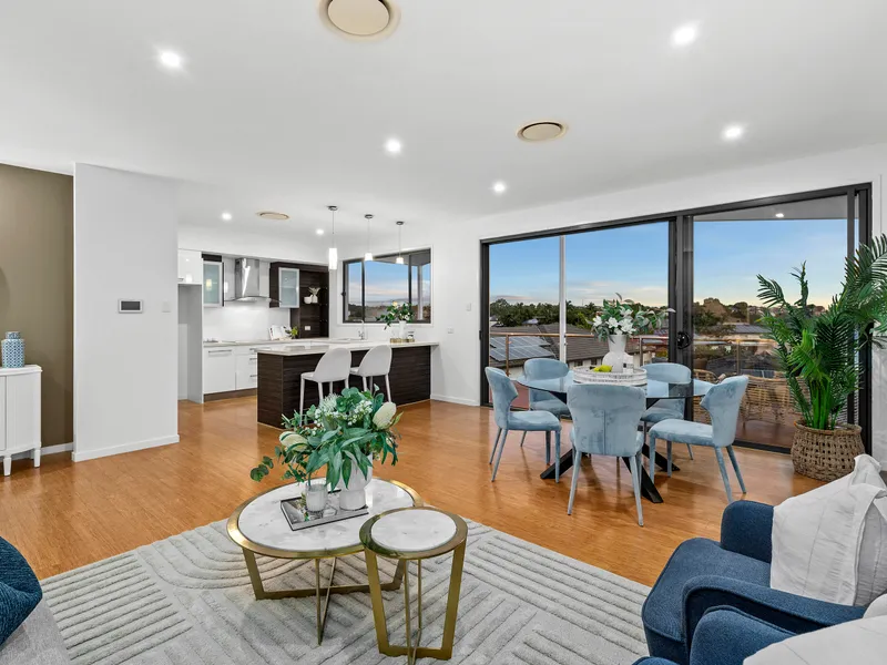 Contemporary Cul-de-sac Family Home