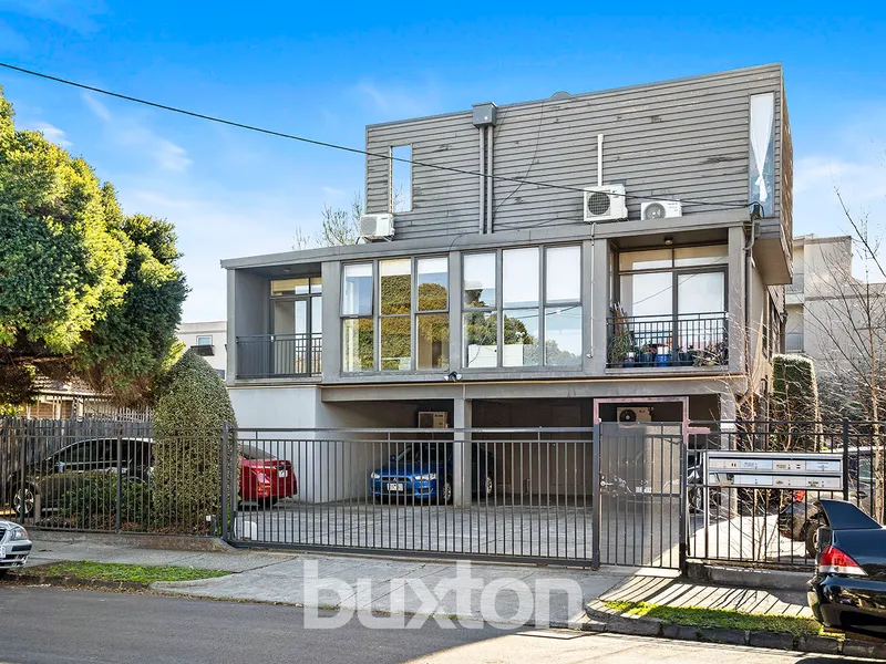 RECENTLY PAINTED - CHIC MODERN 3 BEDROOM APARTMENT - NEAR NEW CARPETS!