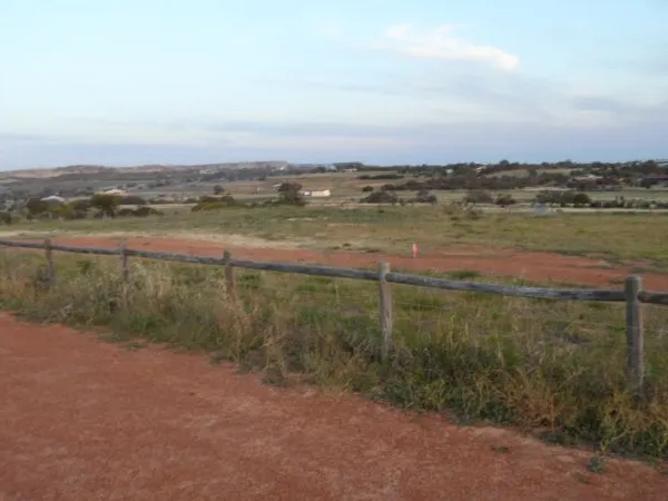 WIDE OPEN SPACES WITH VIEWS!