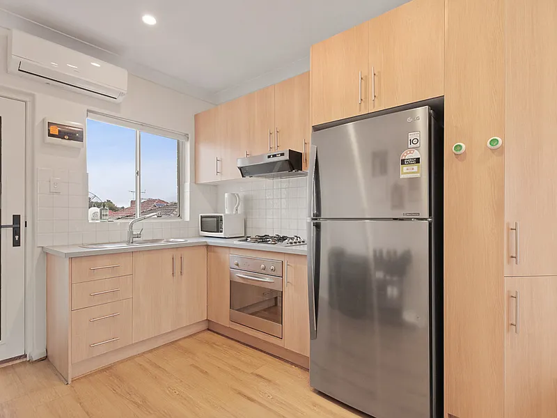 Lovely, Secured Two Bedroom Unit (Pets Negotiable)