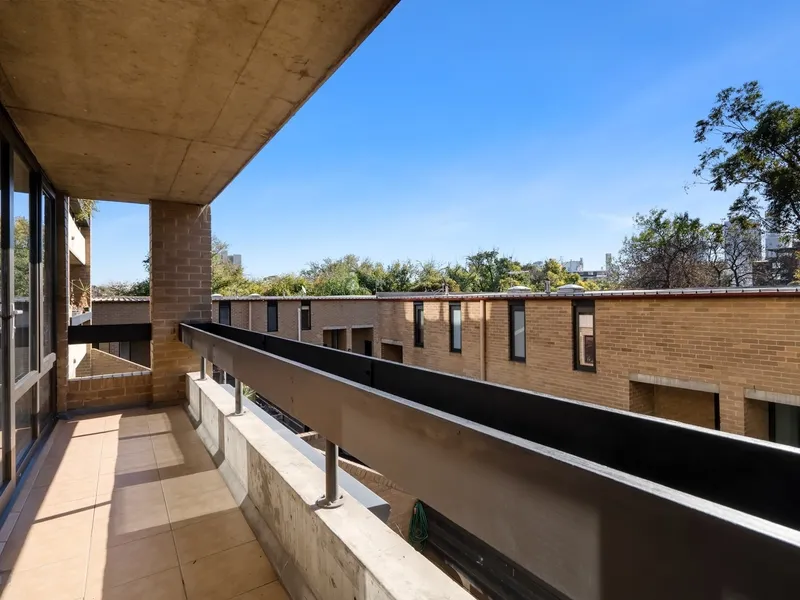 2-Bedroom Split-Level Apartment with City Views