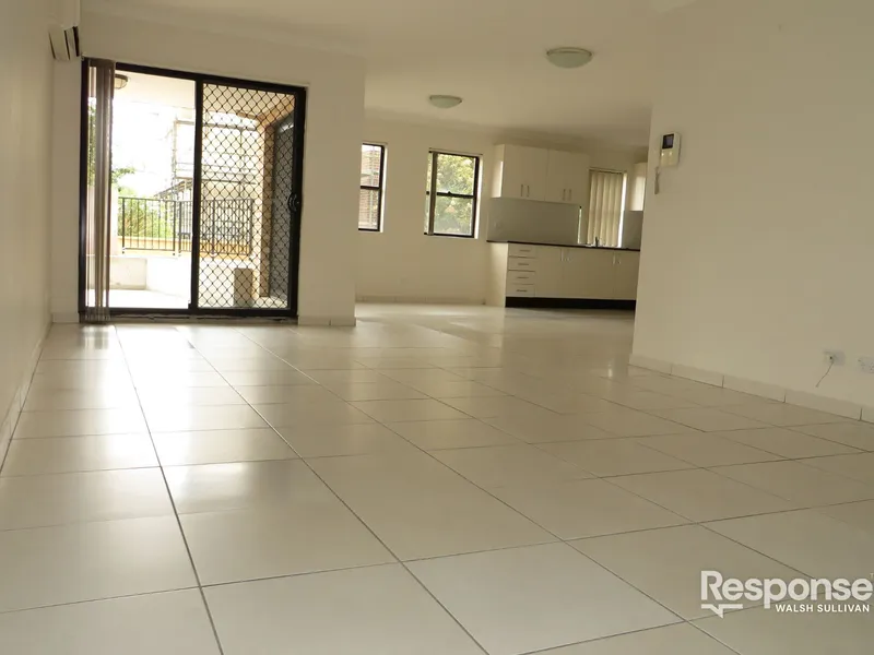 Great Unit in a Popular Location!