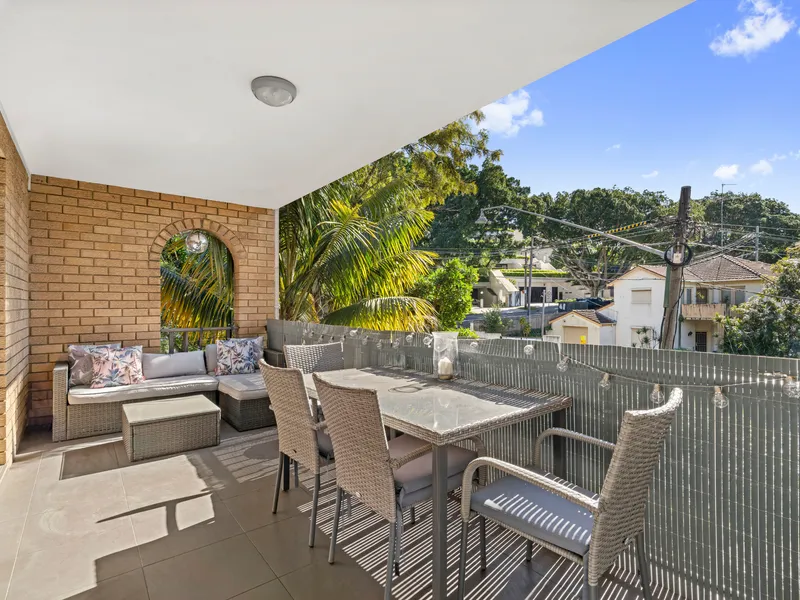 Spacious North Facing Apartment With Balcony, Garage And Storage