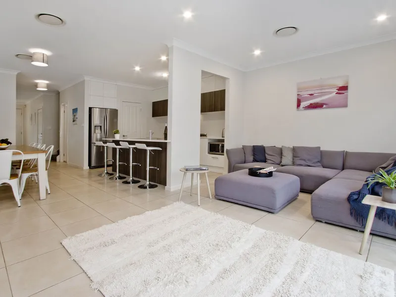 FULLY FURNISHED MAROUBRA INCL WIFI & ELEC