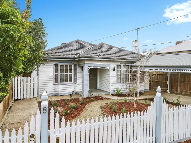 Charming timber cottage in ideal location