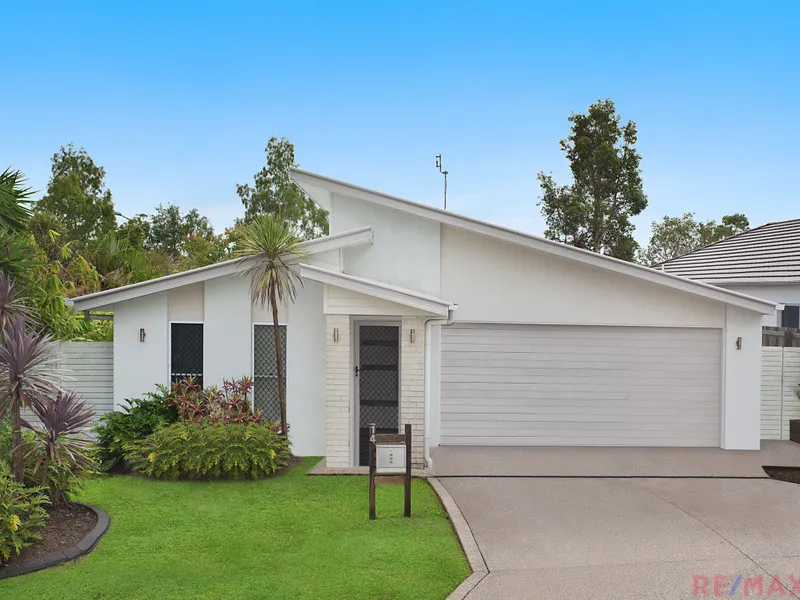 STUNNING FAMILY HOME!