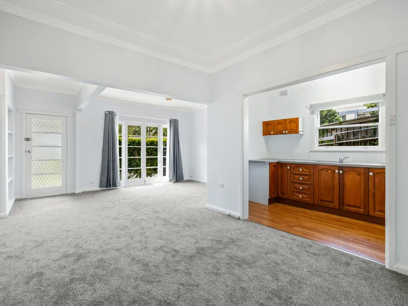 Well presented three bedroom home with convenience at your doorstep