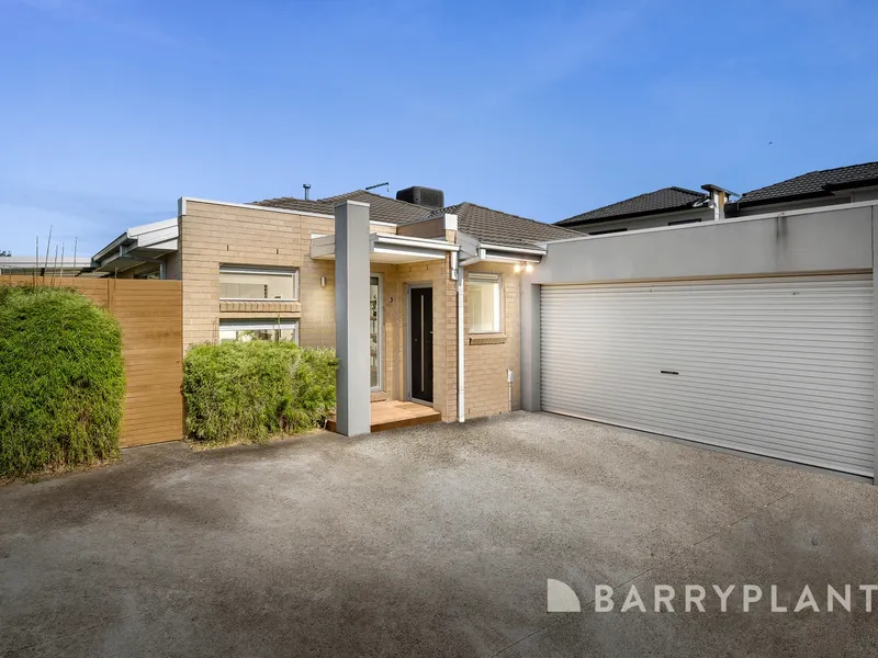 Single Level, Spacious & Superbly Located