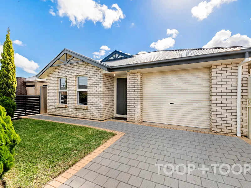 Stylish courtyard home on Haddington