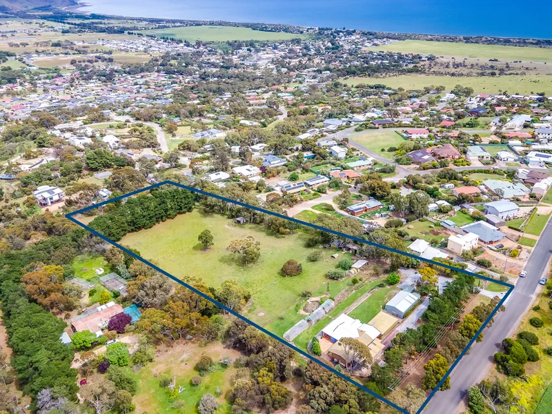 Stunning ocean views on 5 Acres!