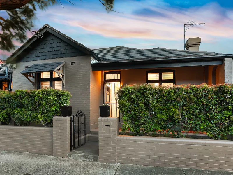 A Double Fronted Classic that Radiates Easy Living