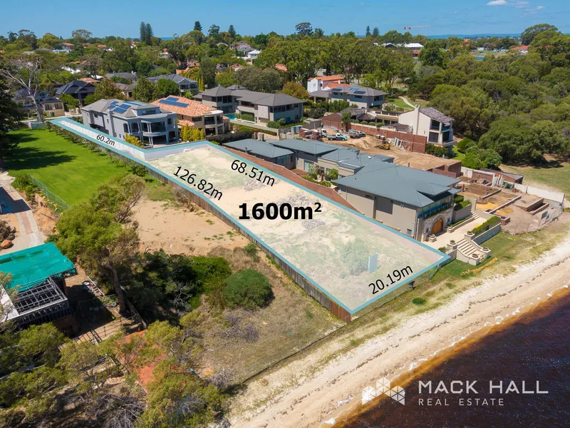 SPECTACULAR WHITE BEACH FRONTAGE