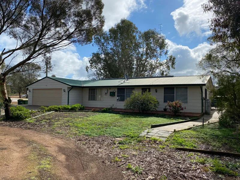 Family Home, must sell