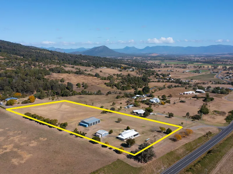 'Fassifern Valley Vista'